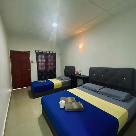 كُوالا تاهان Abot Guest House المظهر الخارجي الصورة
