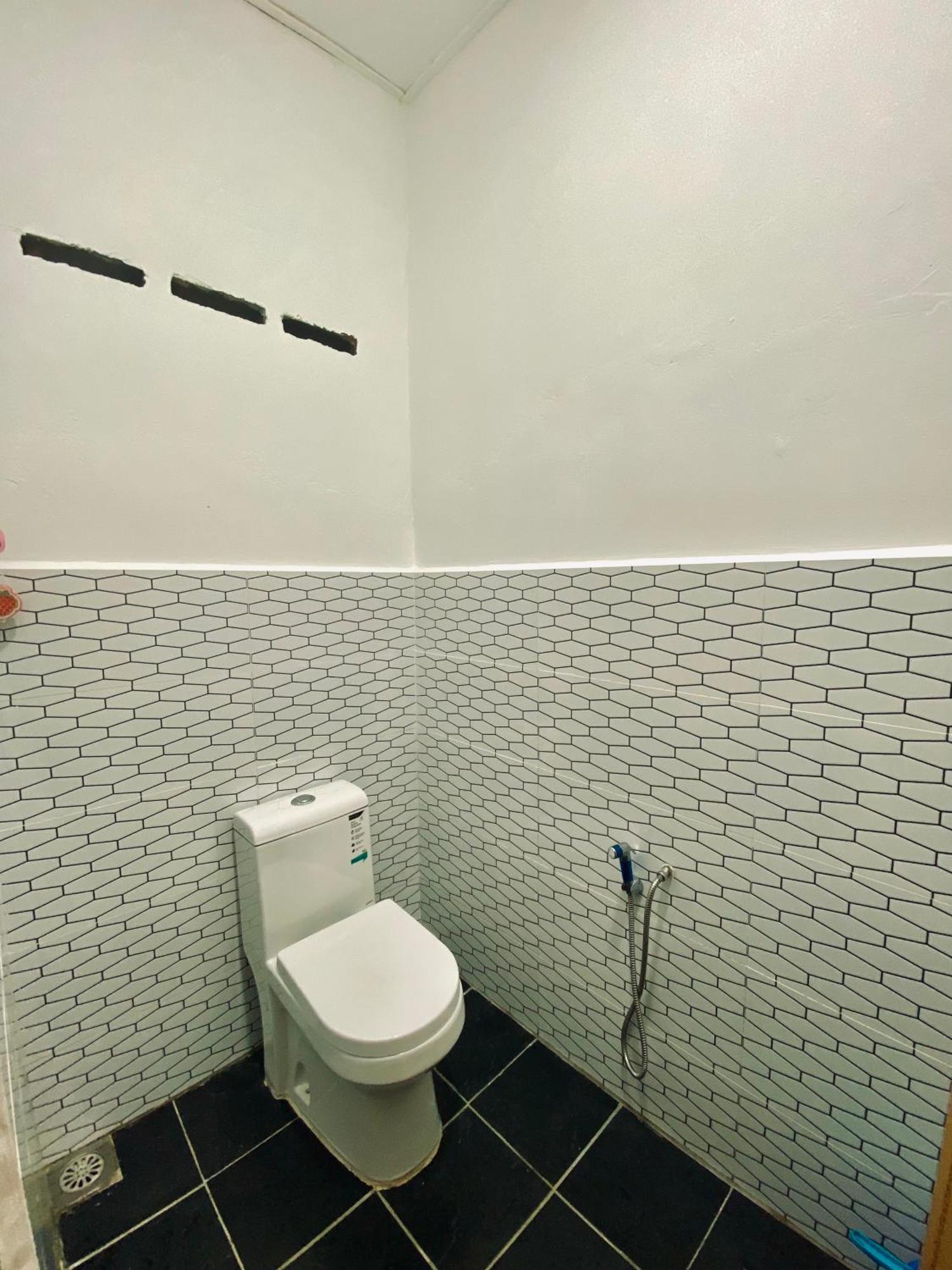 كُوالا تاهان Abot Guest House المظهر الخارجي الصورة